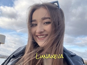 Lunaxeva