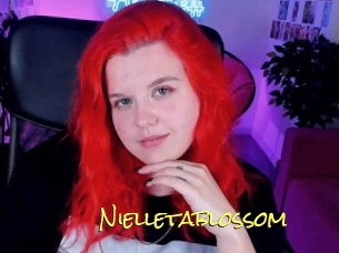 Nielletablossom