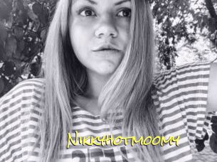 Nikkyhotmoomy