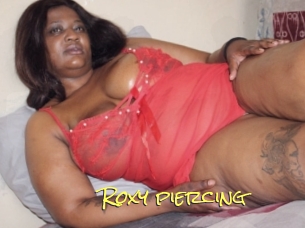 Roxy_piercing